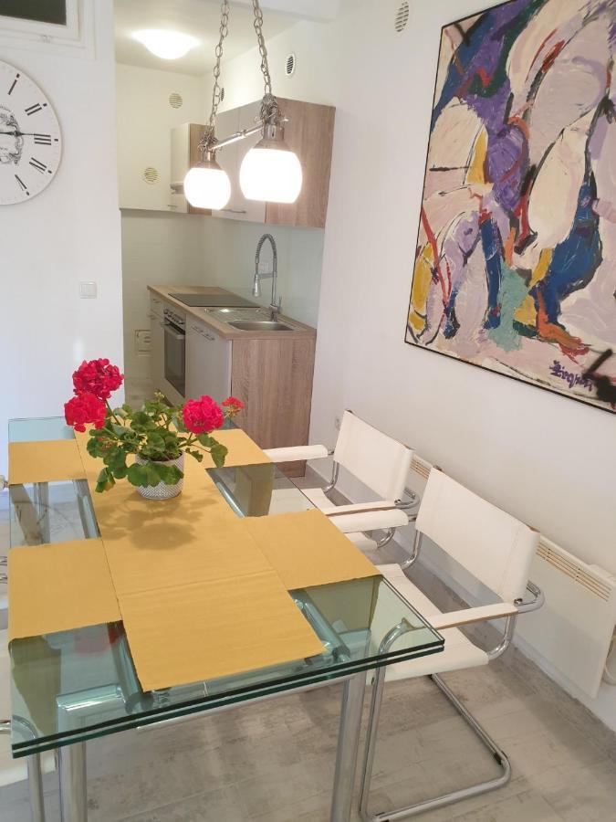 Apartman P-E Pula Exteriér fotografie
